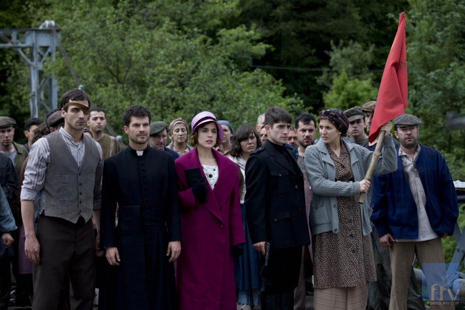 Los protagonistas de 'La Señora' en el capítulo "Mantener las riendas"