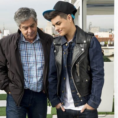Abraham Mateo y Carlos Iglesias en 'B&b, de boca en boca'