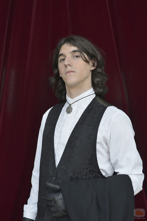 Daniel Velázquez pertenece al grupo de nerds en 'Un príncipe para Laura'
