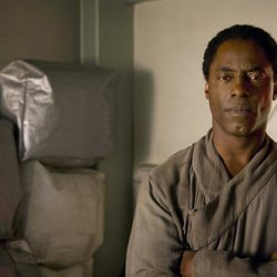 Isaiah Washington es el canciller Jaha en 'Los 100'