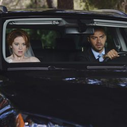 Sarah Drew y Jesse Williams en la décima temporada de 'Anatomía de Grey'