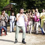 Tino preparado para pelear en 'Con el culo al aire'