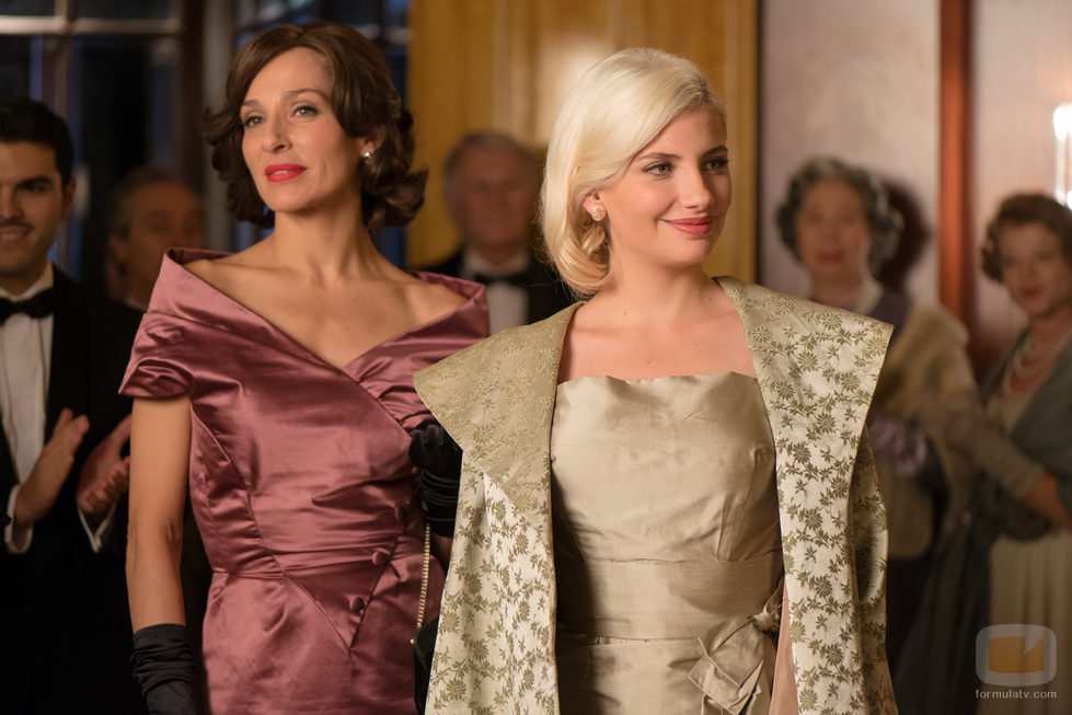 Natalia Millán y Miriam Giovanelli en 'Velvet'