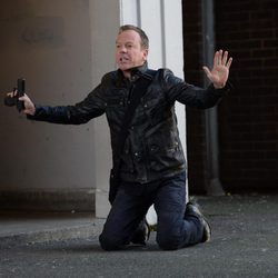 Jack Bauer se arrodilla en '24: El día final'
