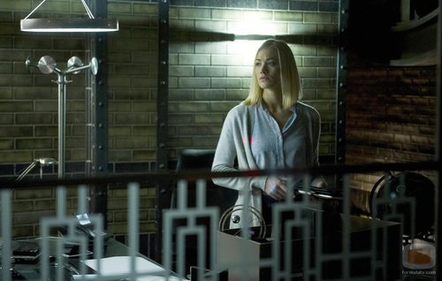 Yvonne Strahovski en el primer episodio de '24: El día final'