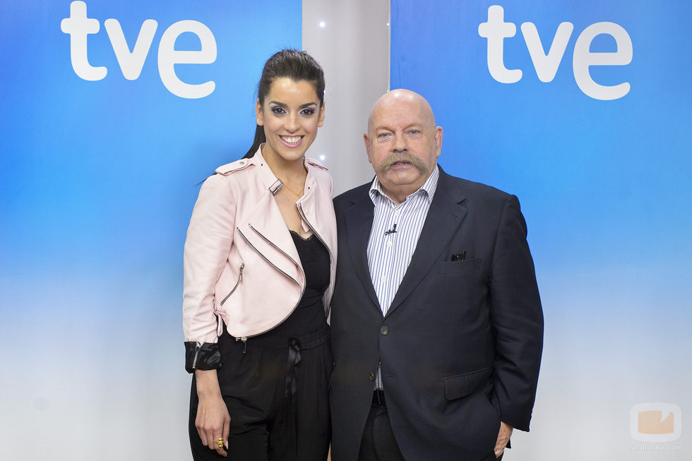 Ruth Lorenzo e José María Íñigo antes de partir a Copenhague