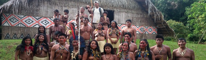Frank Cuesta con la tribu Dessana en 'Wild Frank'