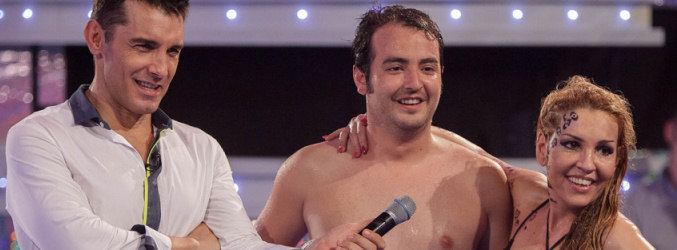 Aarón Guerrero y Laura Manzanedo en 'Mira quién salta'