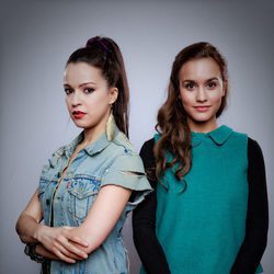 Megan Montaner y Verónica Sánchez en 'Sin identidad'