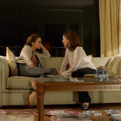 Megan Montaner y Lydia Bosch conversan en 'Sin identidad'