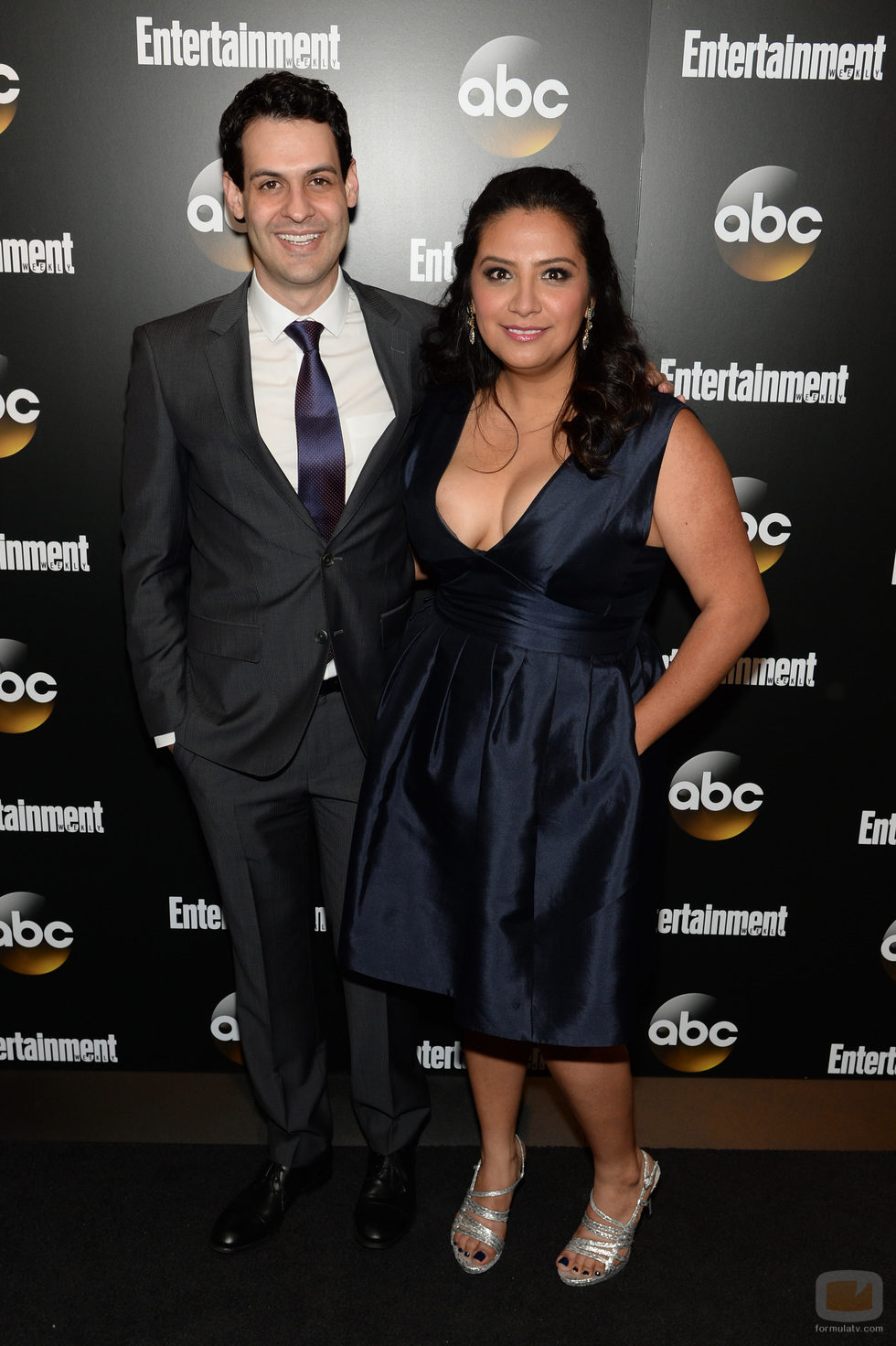 Andrew Leeds y Cristela Alozno en los Upfronts 2014 de ABC