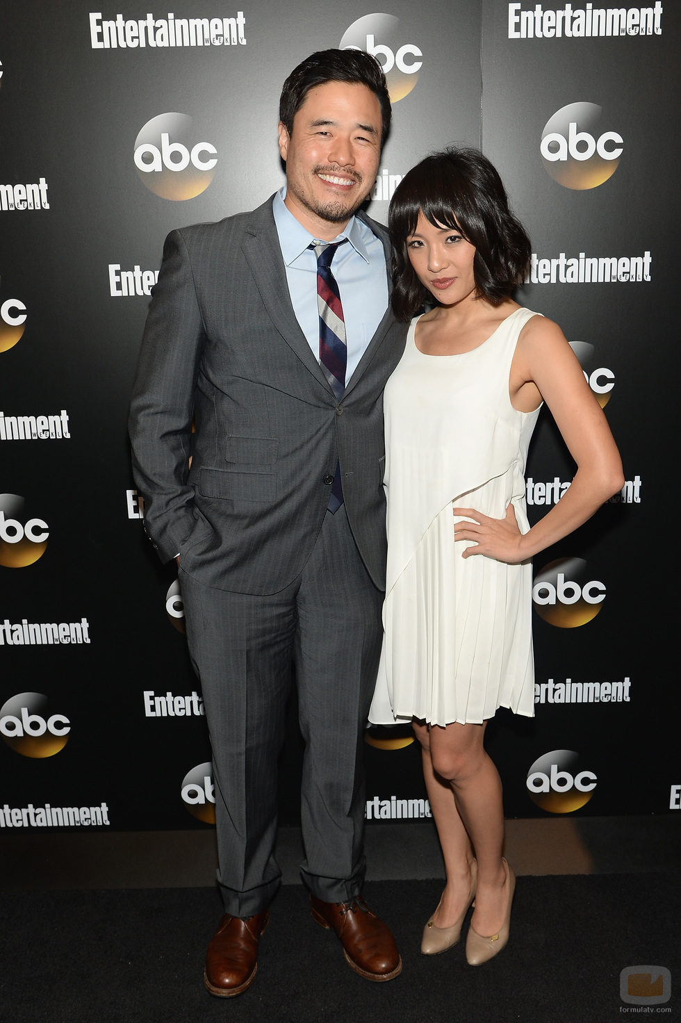 Randall Park y Constance Wu presentan 'Fresh Off the Boat' en los Upfronts 2014 de ABC
