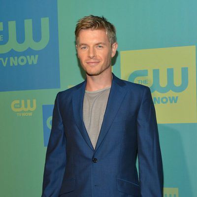 Rick Cosnett en los Upfronts 2014 de The CW