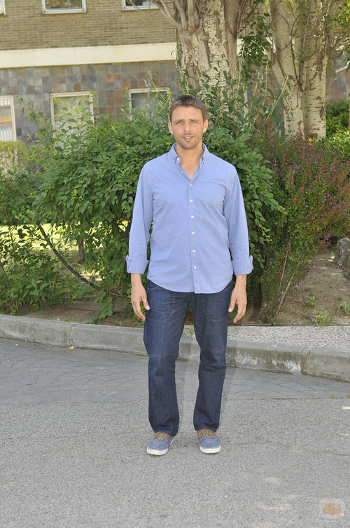 Luis Mottola en la rueda de prensa de 'Sin identidad'