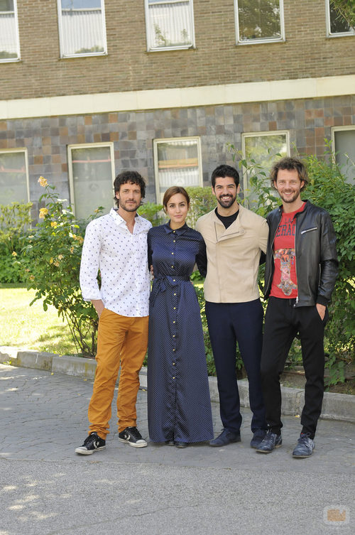 Daniel Grao, Megan Montaner, Miguel Ángel Muñoz y Eloy Azorín en la rueda de prensa de 'Sin identidad'