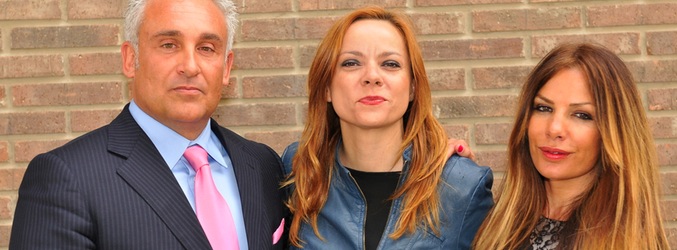 Diego Suárez, Lidia Fuentes y Lorena Morlote de 'Millonario anónimo'