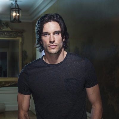 Daniel Di Tomasso es Killian Gardiner en 'Las brujas de East End'