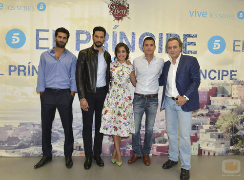 Rubén Cortada, Stany Coppet, Hiba Abouk, Aléx González y José Coronado en la presentación de la nueva temporada de 'El príncipe'