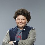 Joshua Erenberg es Anton Roth en 'Crisis'