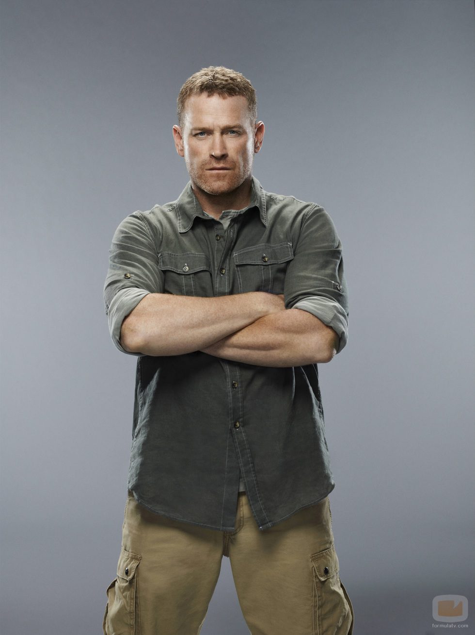 Max Martini es Koz en 'Crisis'
