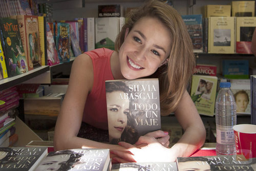 Silvia Abascal en la Feria del Libro 2014