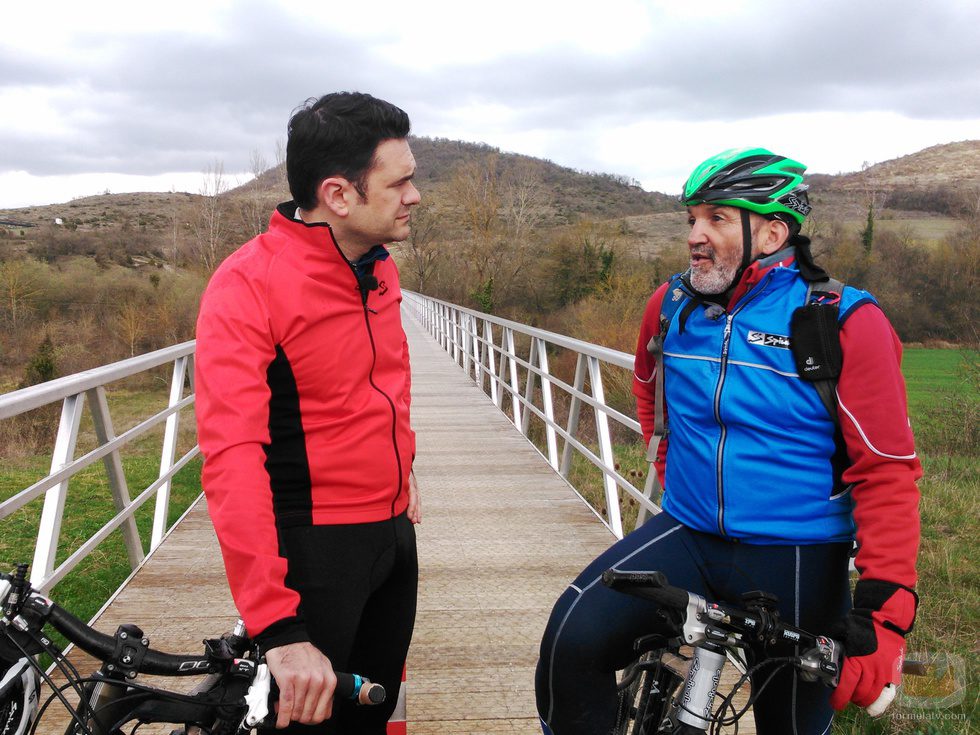 Iñaki López con el montañero Juanito Oirzabal en 'Iñaki & Cía'