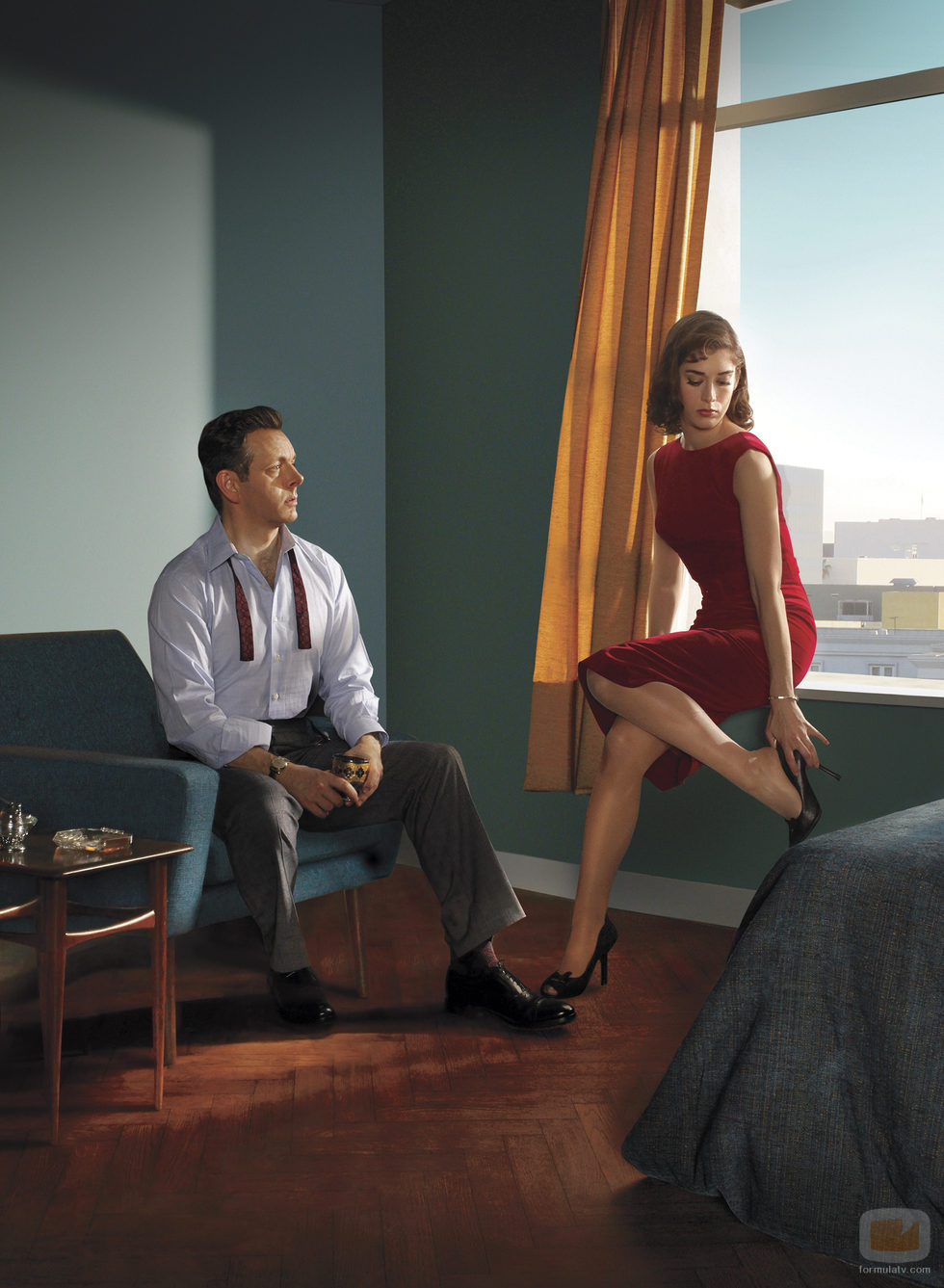 Michael Sheen y Lizzy Caplan en una imagen promocional 'Masters of Sex'