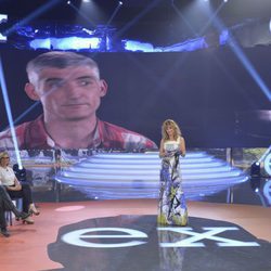 Emma García en el plató de 'Ex, ¿qué harías por tus hijos?'