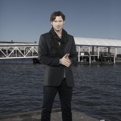 Wil Traval es Irwin Petrov en 'Venganza'