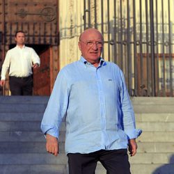 Raúl Sénder en el funeral de Carmen Hornillos