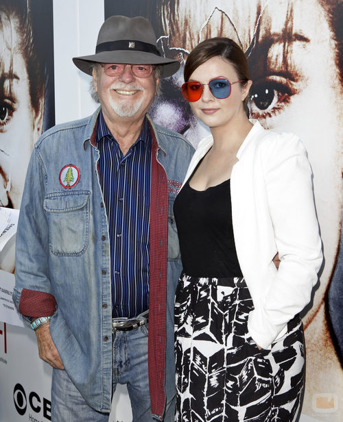 Russ Tamblyn junto a su hija en la presentación de "Twin peaks: The Entire Mystery"