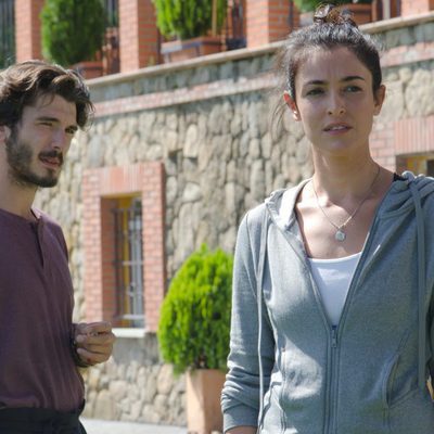 Blanca Romero y Yon González en 'Bajo sospecha'