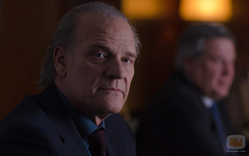 Lluís Homar es el policía al mando del la investigación en 'Bajo sospecha'