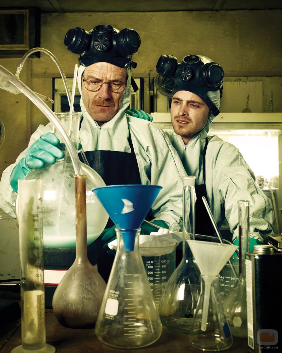 Walter White y Jesse Pinkman cocinan metanfetamina en 'Breaking Bad'