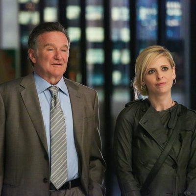 Robin Williams con Sarah Michelle Gellar en 'The Crazy Ones'