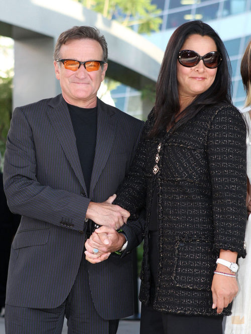 Robin Williams junto a Marsha Garces