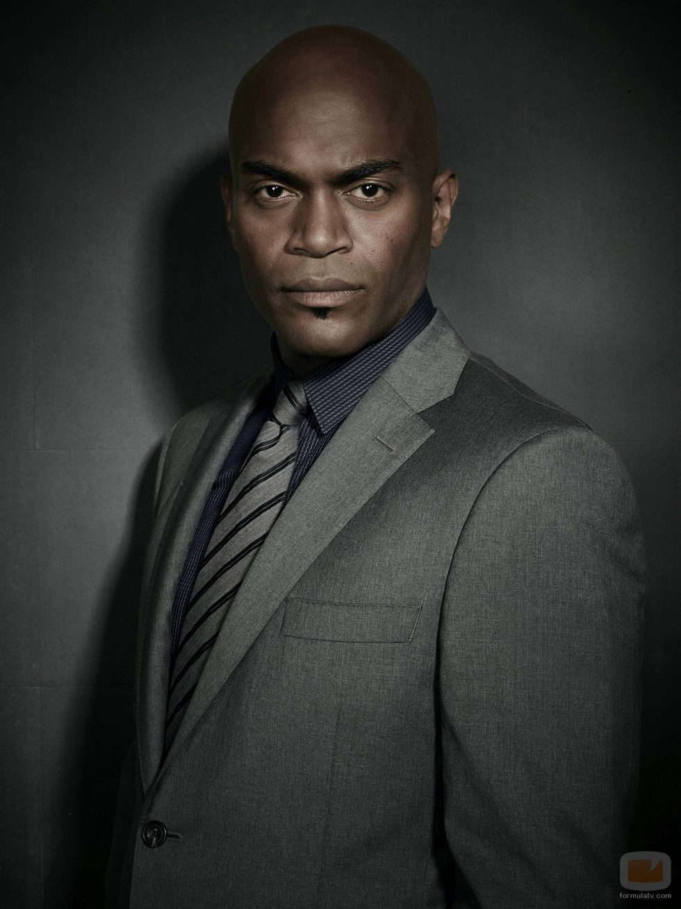 Andrew Stewart-Jones es Crispus Allen en 'Gotham'