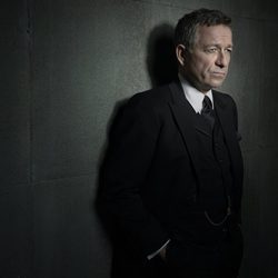 Sean Pertwee es Alfred en 'Gotham'