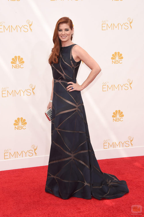 Debra Messing de 'The Mysteries of Laura' en los Emmy 2014