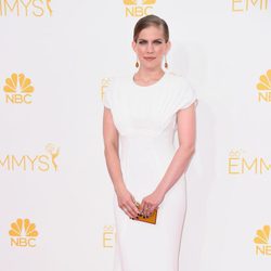 Anna Chlumsky en la alfombra roja de los Premios Emmy 2014