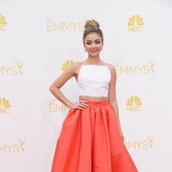 Sarah Hyland de 'Modern Family' en la alfombra roja de los Emmy 2014