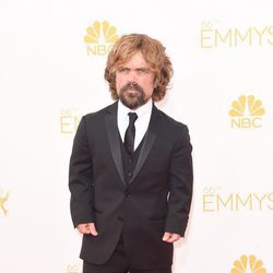 Peter Dinklage en la alfombra roja de los Emmy 2014