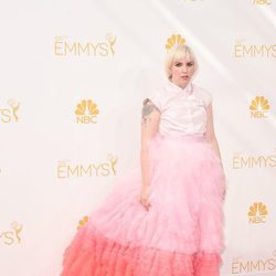 Lena Dunham en la alfombra roja de los Emmys 2014