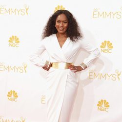 Angela Bassett en los Premios Emmy 2014