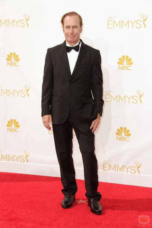 Bob Odenkirk en la alfombra roja de los Emmy 2014