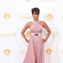 Halle Berry en la alfombra roja de los Premios Emmy 2014