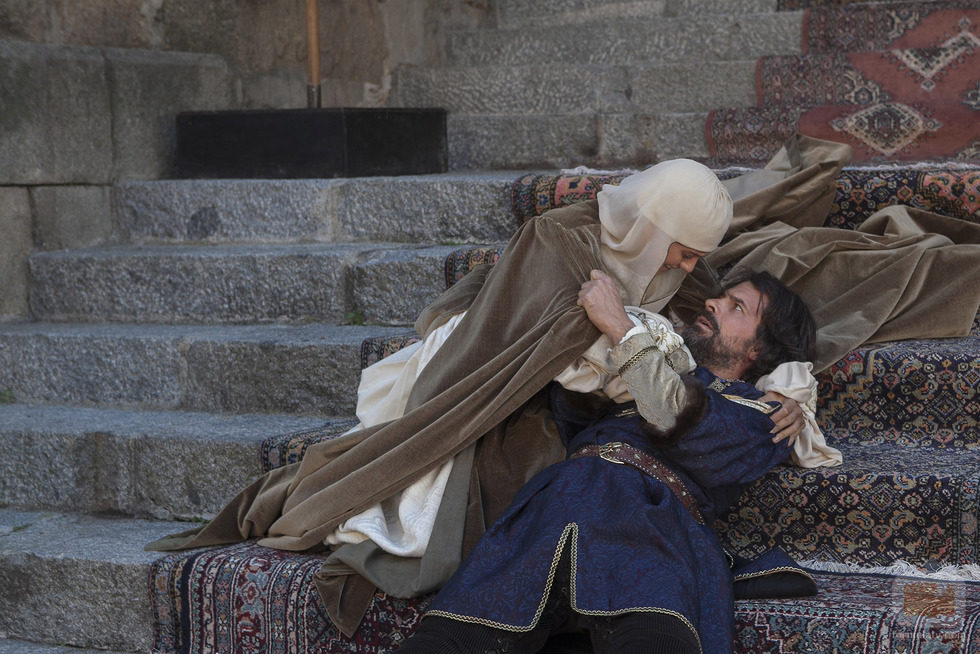Los Reyes Católicos en una bonita secuencia de 'Isabel'