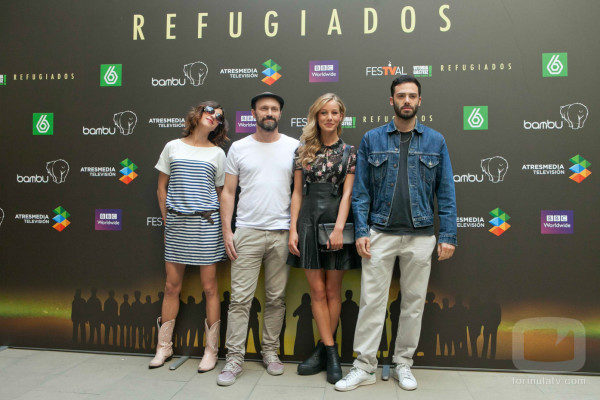 Natalia Tena, Will Keen, Charlotte Vega y David Leon de 'Refugiados'