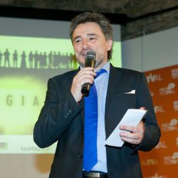 Joseba Fiestras presenta 'Refugiados'
