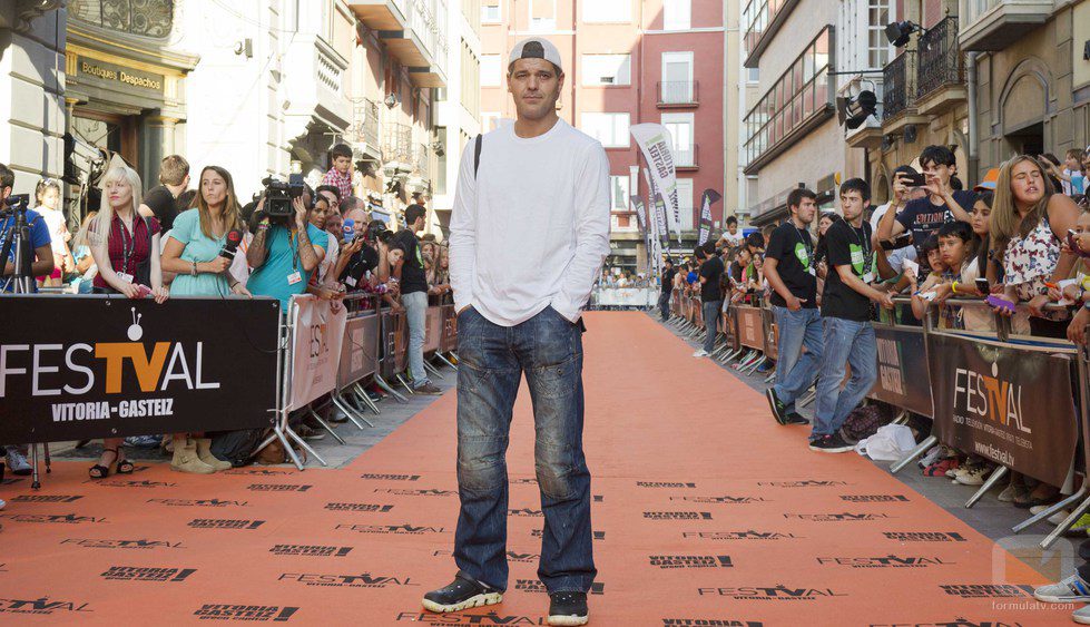 Frank Cuesta en la alfombra naranja del FesTVal 2014